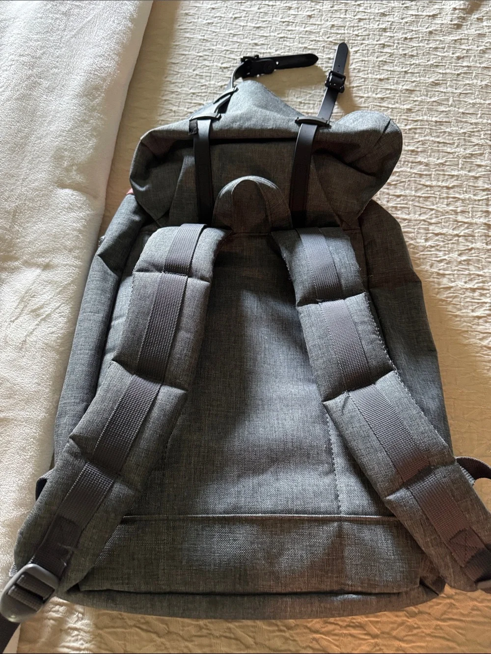 Herschel Supply Company classic roll